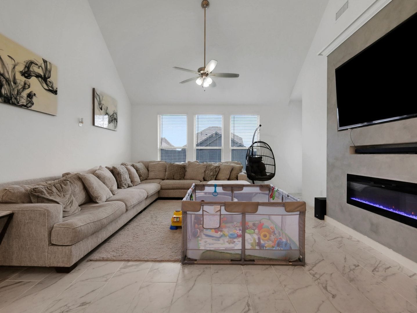 Building Photo - 3936 Mercedes Bend