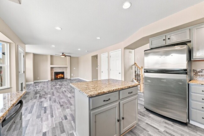 Building Photo - $2,395.95, 4 bed, 3.5 bath located in Colorado Springs with Central AC.
