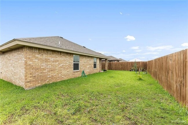 Building Photo - 4208 Sabine Ave