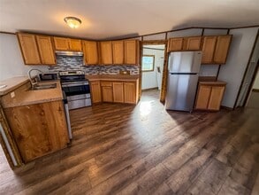 Building Photo - 861 Co Rd 947