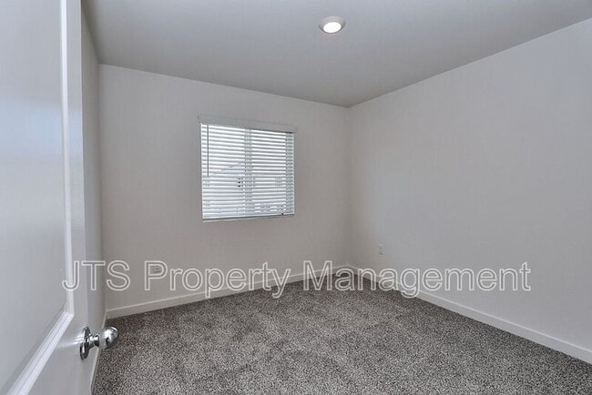 Building Photo - 8312 Whippersnapper Way