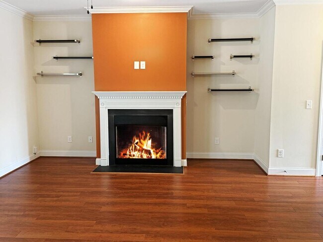 Building Photo - 56 Nandina Dr