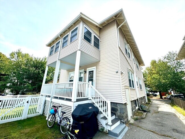 Building Photo - 8 Kahler Ave