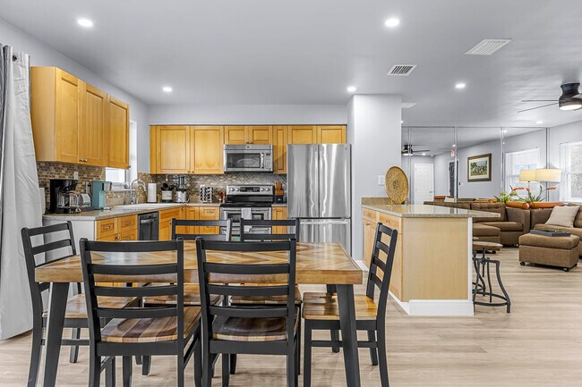 Building Photo - 6403 South Highway A1A-SI ID1044471P