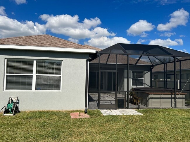 Building Photo - 3 Bedroom 2 Bath Single Family Home