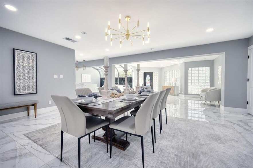 Building Photo - 1030 SW 14th Ter