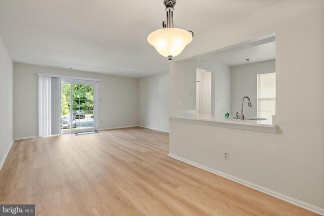 Building Photo - 1201A Ralston Dr
