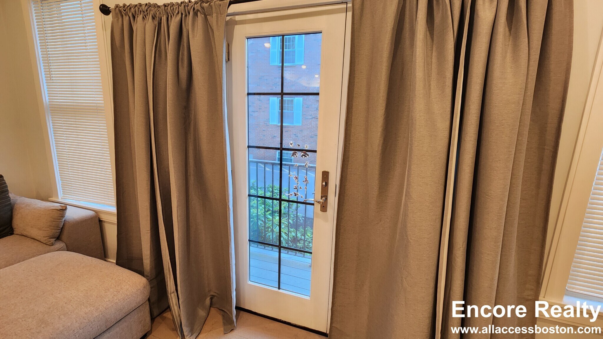 Building Photo - 32 Cummins Hwy