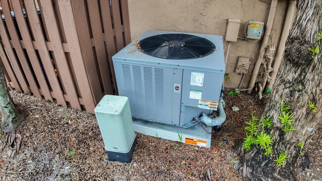 Building Photo - 8050 Severn Dr