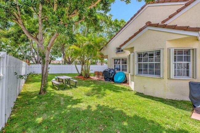 Building Photo - 396 Bedford Ave