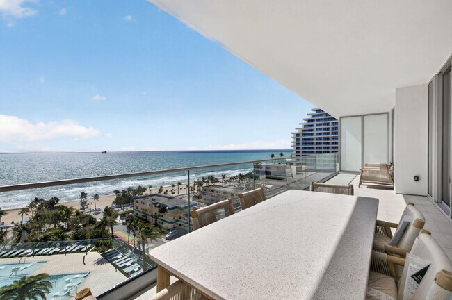 Building Photo - 153 N Seabreeze Blvd