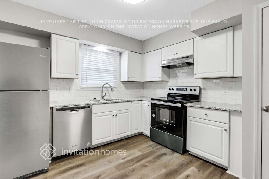 Building Photo - 4156 Rockbridge Heights Dr