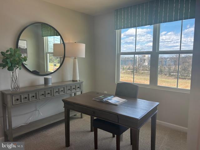 Building Photo - 2562 Laurel Pk Dr