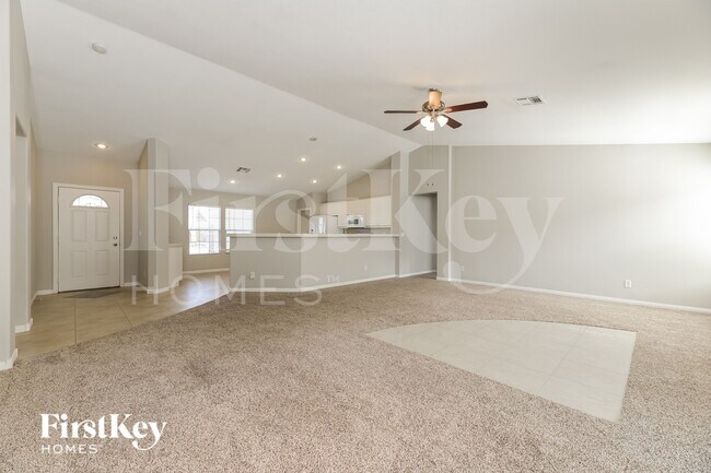 Building Photo - 1049 Silver Star St