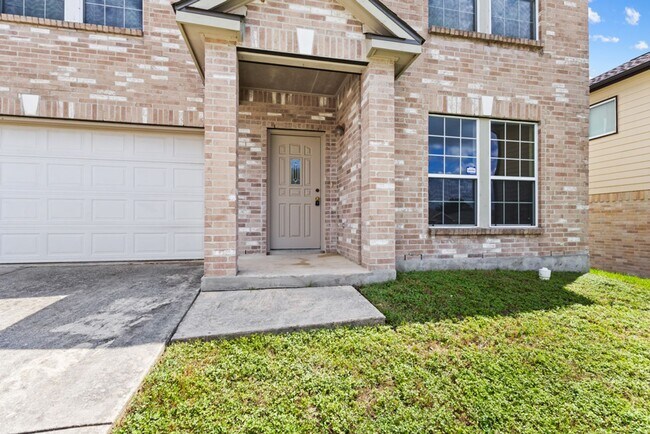 Building Photo - 3 Bedroom/2.5 Bath Bluffs of Lookout Canyon Subdivision