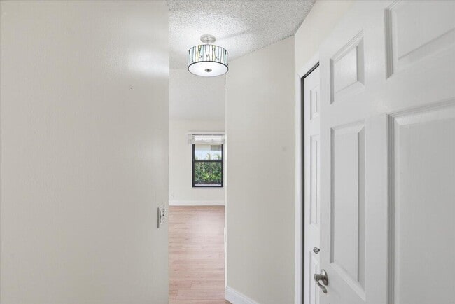 Building Photo - 21583 Villa Nova Dr