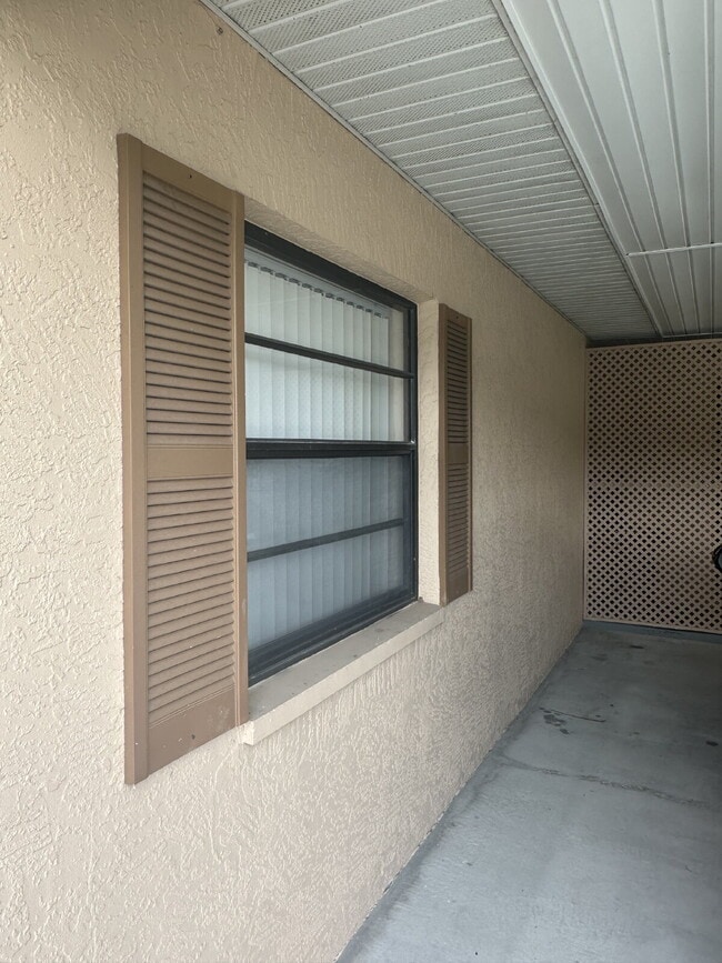 Building Photo - 2 Bedroom, 2 Bathroom Villa For Rent
