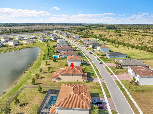 Building Photo - 13096 NW Copper Creek Dr