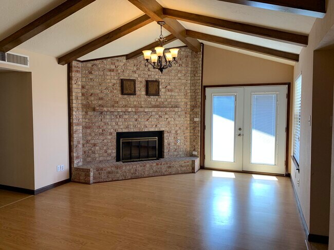 Building Photo - 6745 Ridge Top Dr