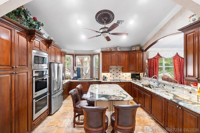 Building Photo - 6181 Island Walk