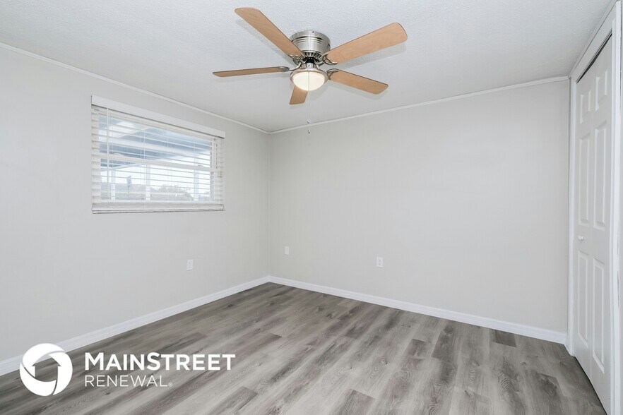 Building Photo - 9211 Chatam Ln