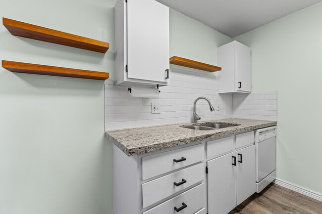 Building Photo - 6163 S 1300 E