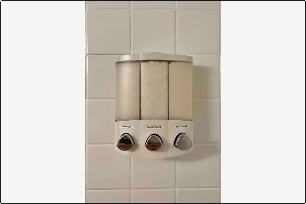 Shampoo, conditioner, bath soap provided - 1700 SW 16th Ct