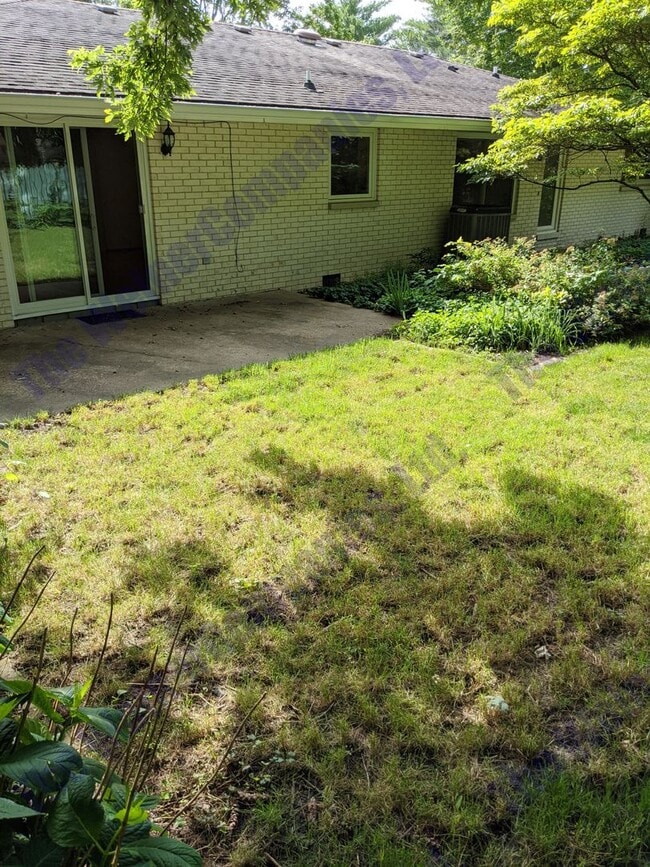 Building Photo - Available this August!