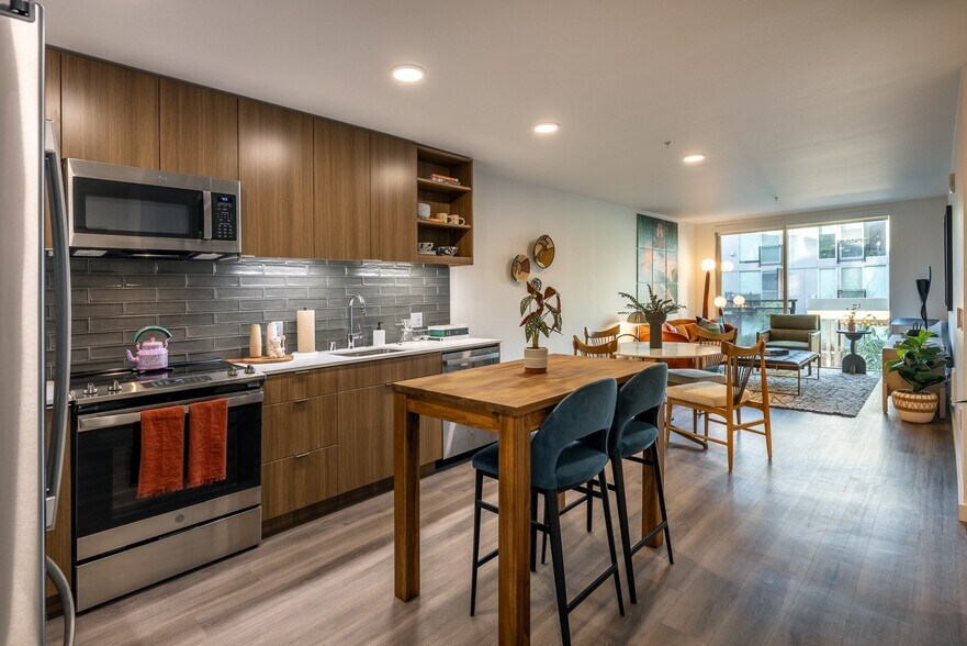 Building Photo - Arlo