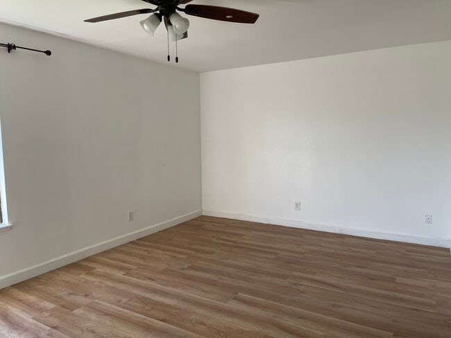 Building Photo - 16026 Timberhill Ln