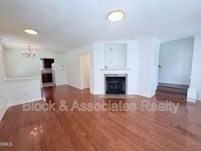 Building Photo - 9915 Wasser Ct