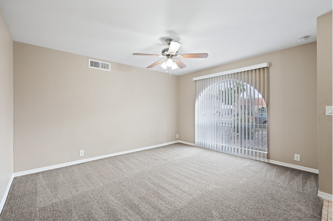 Building Photo - 3Bed/2Bath House at Thunderbird/59th Ave! Ready for Immediate Move-In! – RV GATE!
