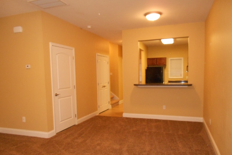 Building Photo - 600 Willington Manor