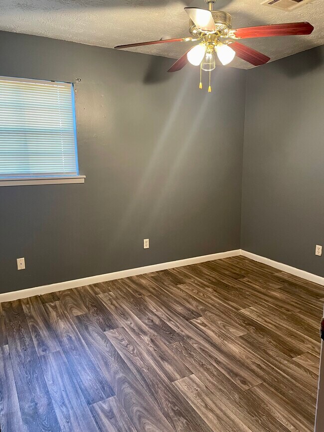 Bedroom #3 - 523 Woodbrook Dr