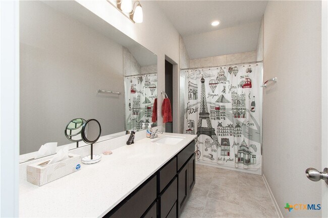 Building Photo - 220 Blue Agate Ct