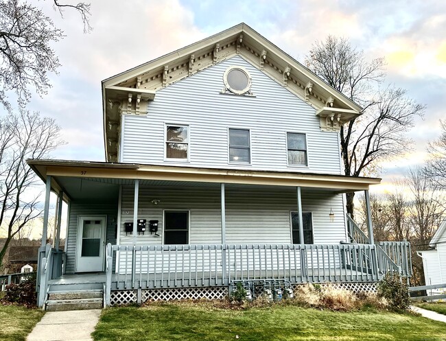 Building Photo - 57 Talcott Ave