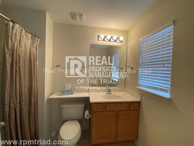 Building Photo - 2409 Autumn Mist Dr