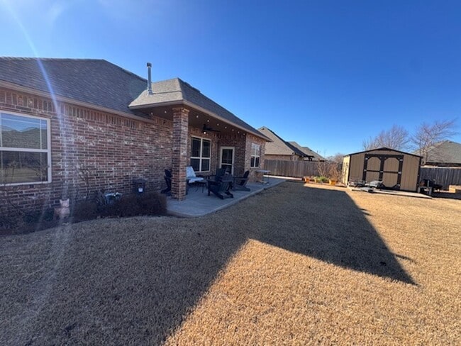 Building Photo - 3 bed plus office , 3 car garage with storm shelter, shop with electric and covered patio in Moor...