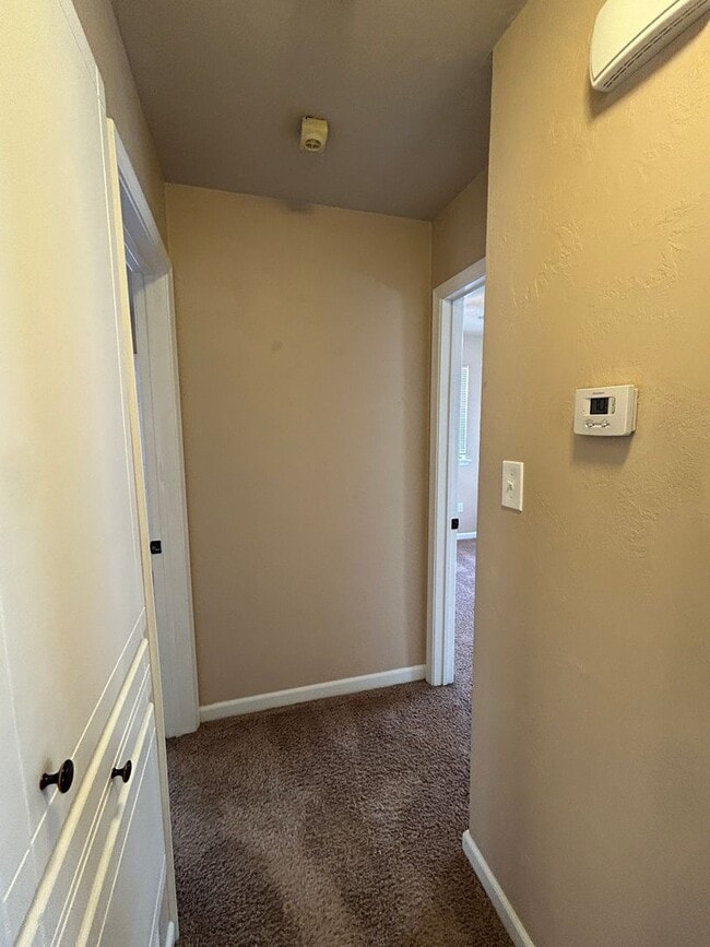 Building Photo - 3 bedroom NOW AVAILABLE in the MAC school ...