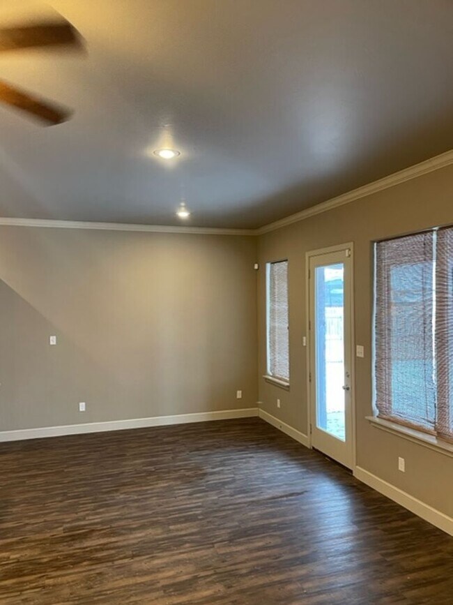 Building Photo - 4 bedroom in Wolfforth