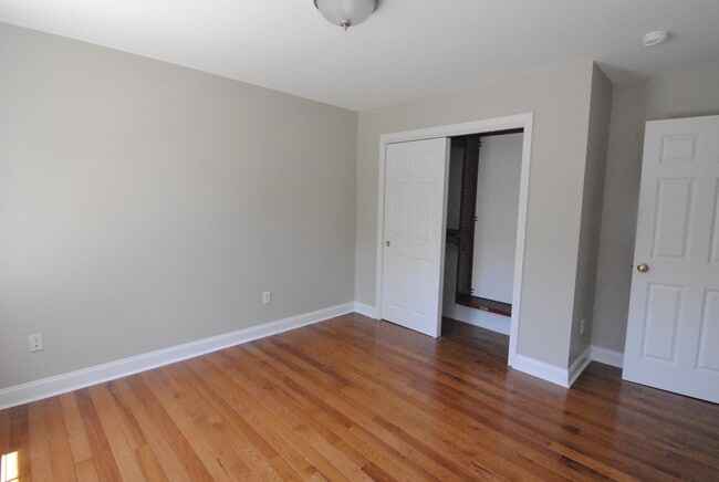 Building Photo - 46 Cherrywood Dr