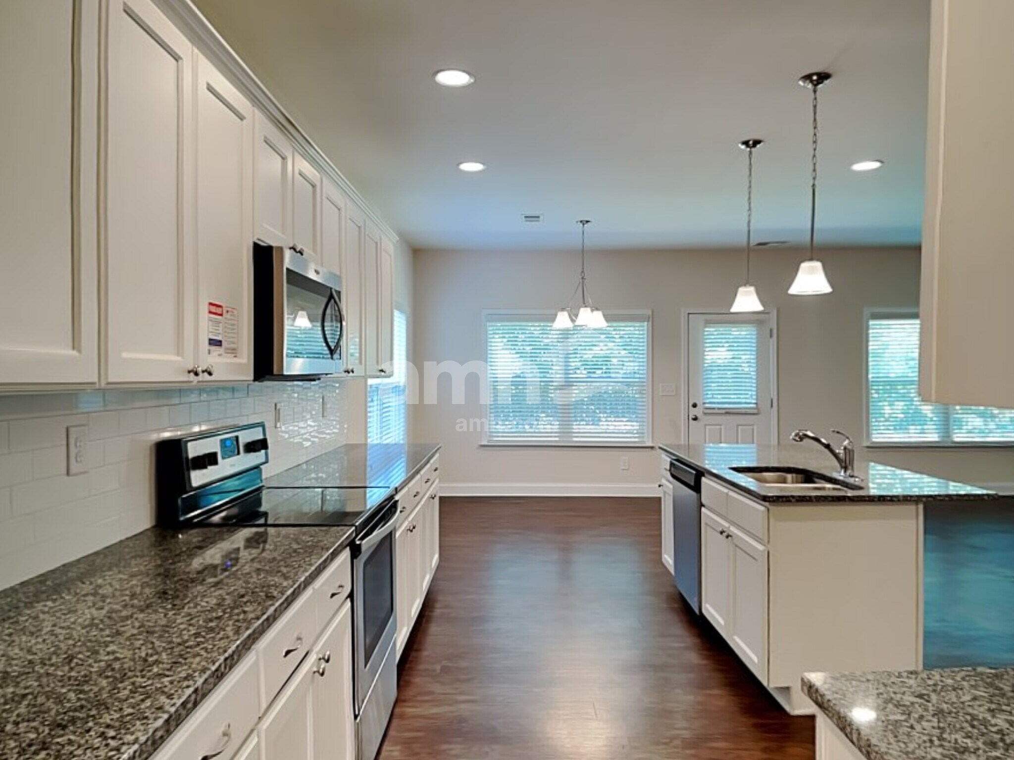 Building Photo - 1022 Monitor Ct