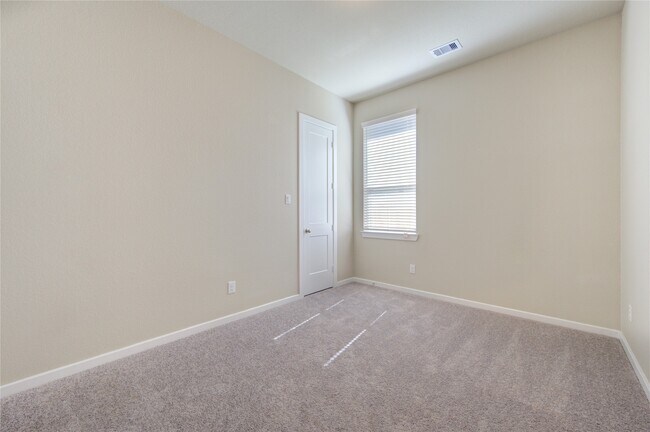Building Photo - 4203 Maple Glen Dr