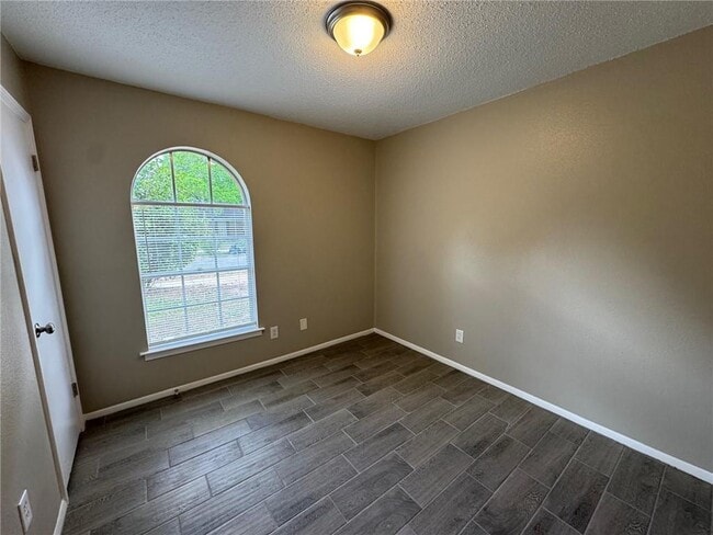 Building Photo - 6564 Cynthia Dr