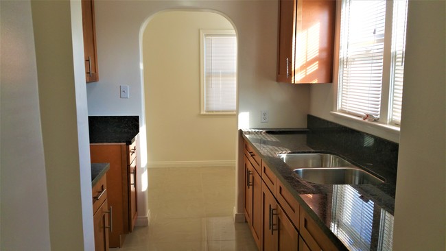 KITCHEN - 3509 Ellison St