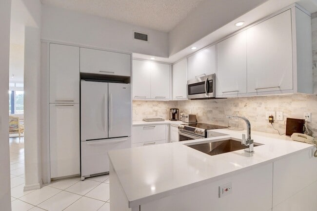 Building Photo - 5801 NW 24th Ave