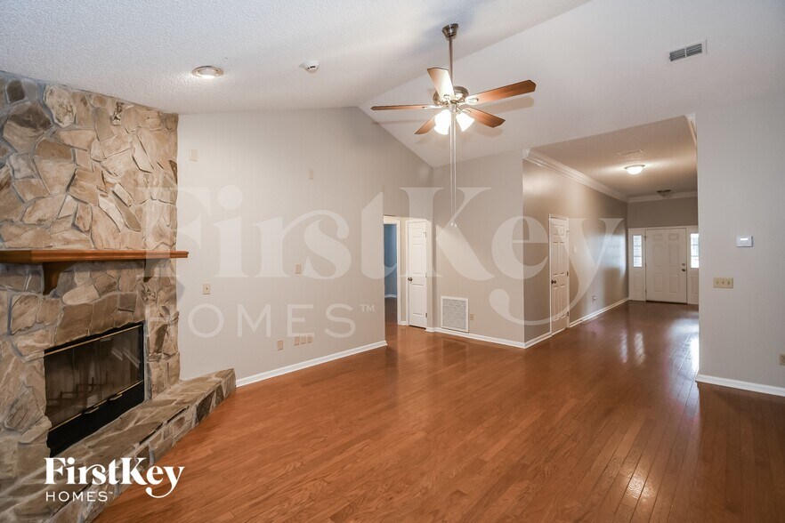 Building Photo - 1570 Crabapple Cove Ct N
