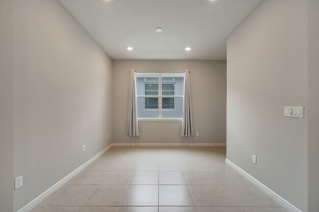 Building Photo - 1848 Spring Shower Circle