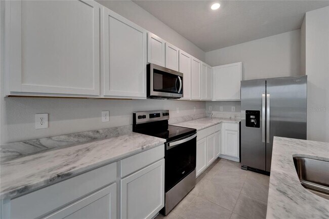 Building Photo - 17444 Crescent Moon Lp