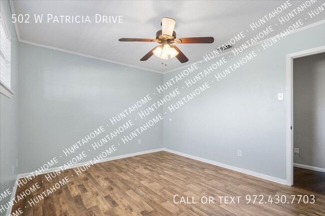 Building Photo - 502 W Patricia Dr